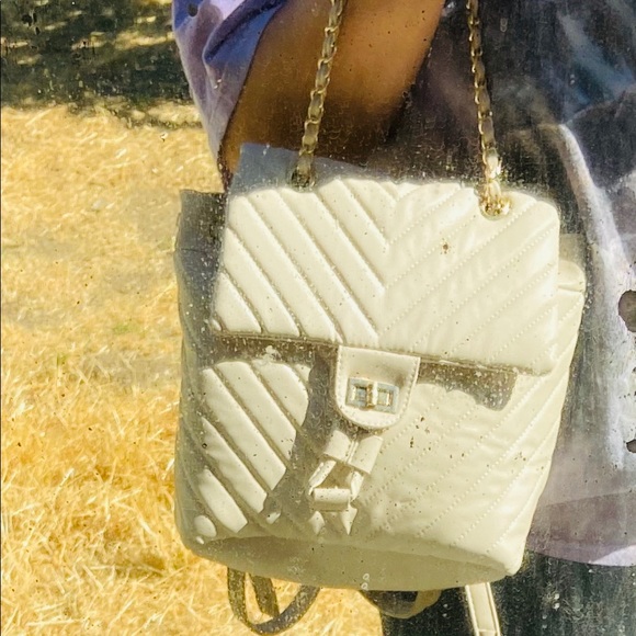 White/cream Faux leather quilted backpack - Picture 4 of 5